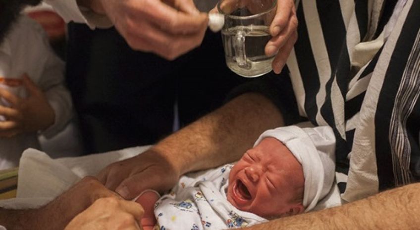 ختنه موجب کاهش عفونت ادراری در نوزادان