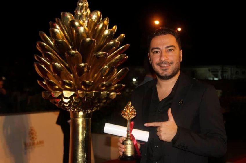 جایزه ی بهترین بازیگر جشنواره فیلم سلیمانیه برای نوید محمد زاده