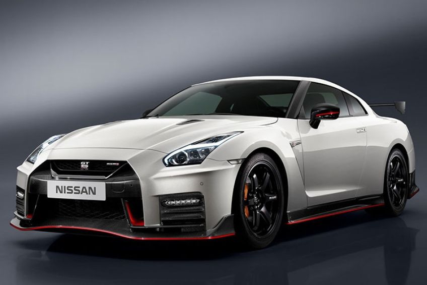 مشخصات نیسان GT-R مدل 2018 خودرو پر قدرت و اسپرت