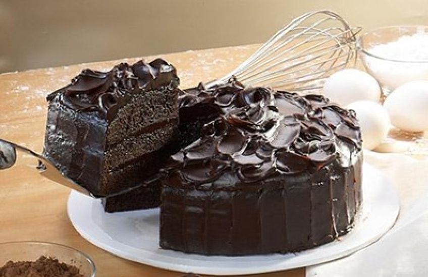 طرز تهیه کیک شکلاتی آسان