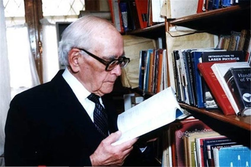 خلاصه ای از زندگی دکتر محمود حسابی پدر علم فیزیک ایران