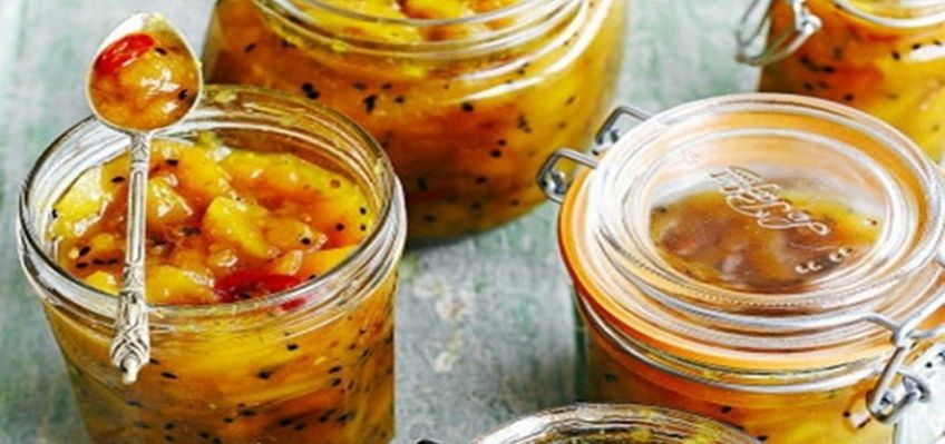 روش آماده کردن ترشی انبه با روغن زیتون