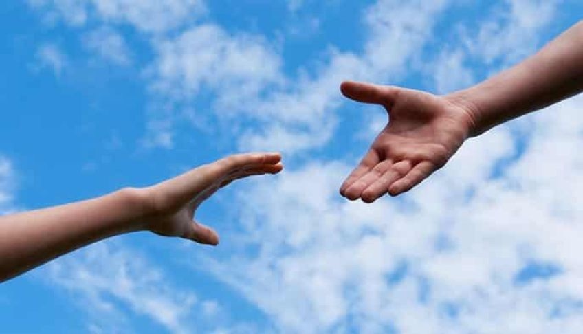 احادیثی زیبا از امیرالمومنین علی علیه السلام در مورد احسان و نیکی