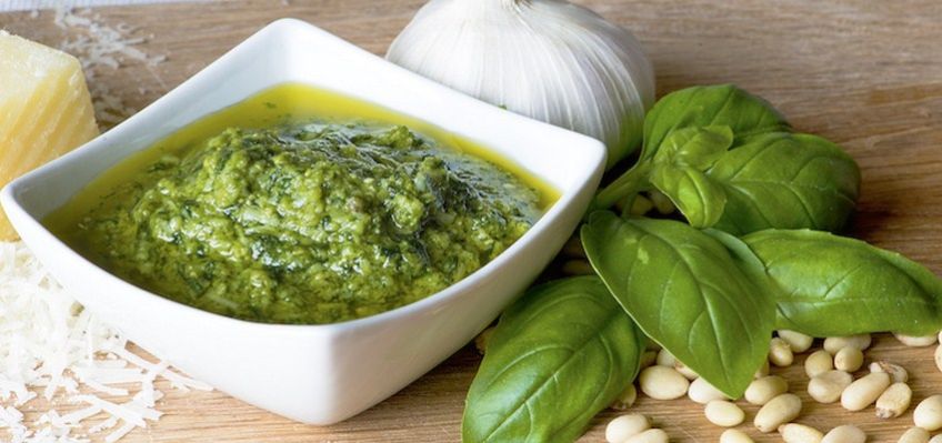 روش آماده کردن سس پستو