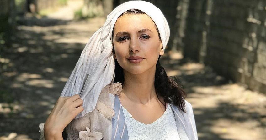 بیوگرافی جوانه دلشاد بازیگر سینما و تلویزیون