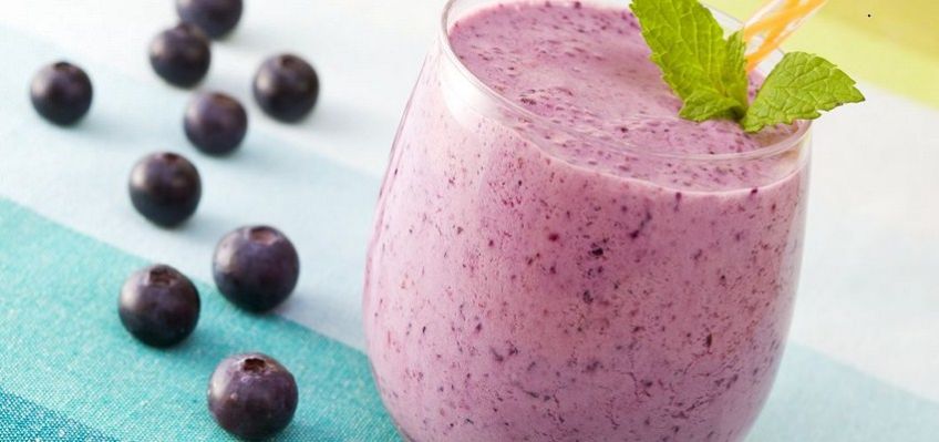 طرز تهیه نوشیدنی میلک شیک بلوبری