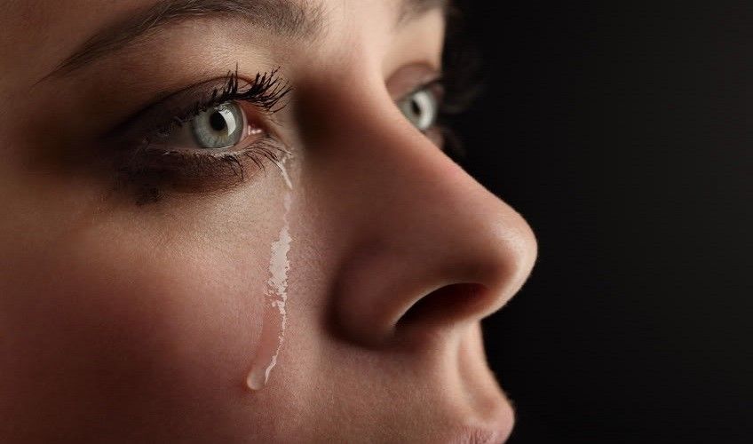 فواید و ویژگی های گریه کردن