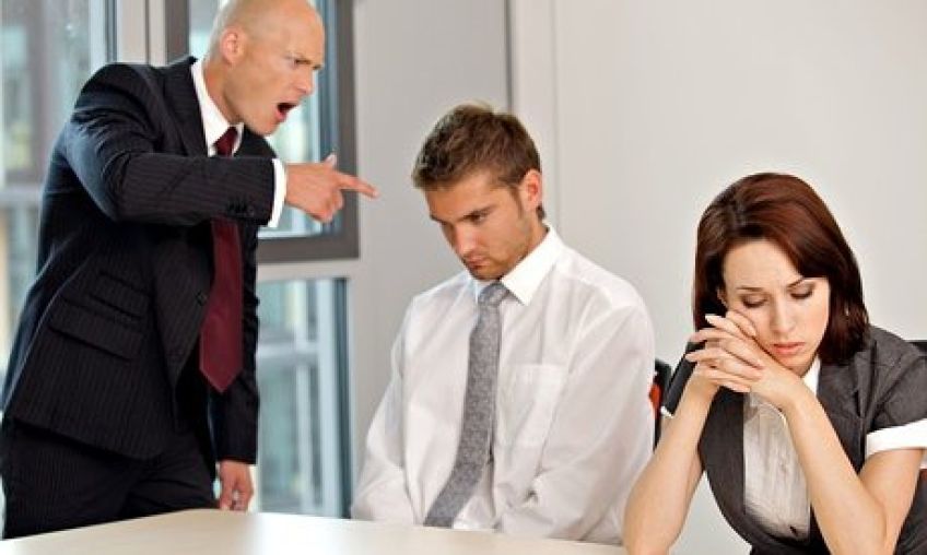 نشانه های یک مدیر بد چیست
