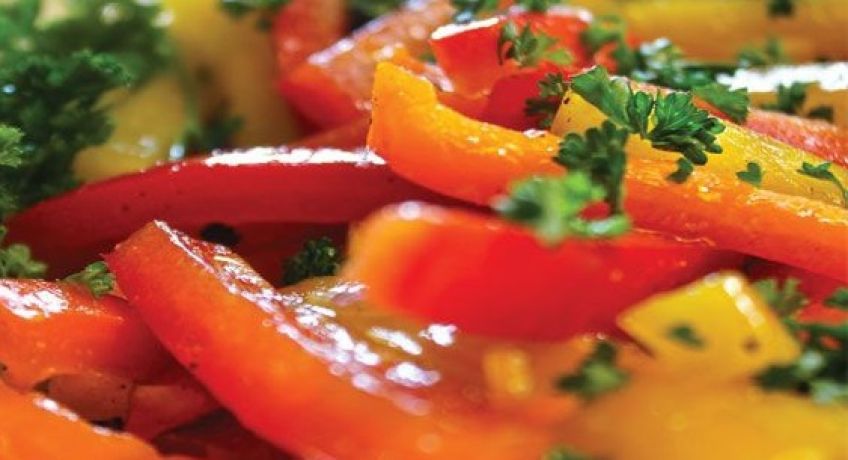 روش تهیه سالاد فلفل دلمه ای