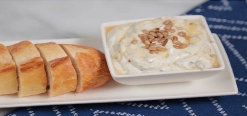 روش تهیه چاشنی دیپ پنیر فتا