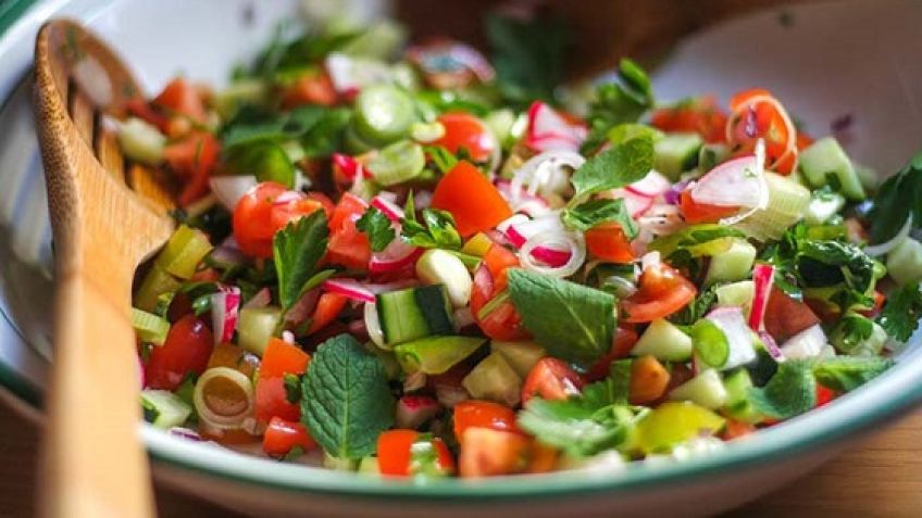 دستور تهیه سالاد اسرائیلی