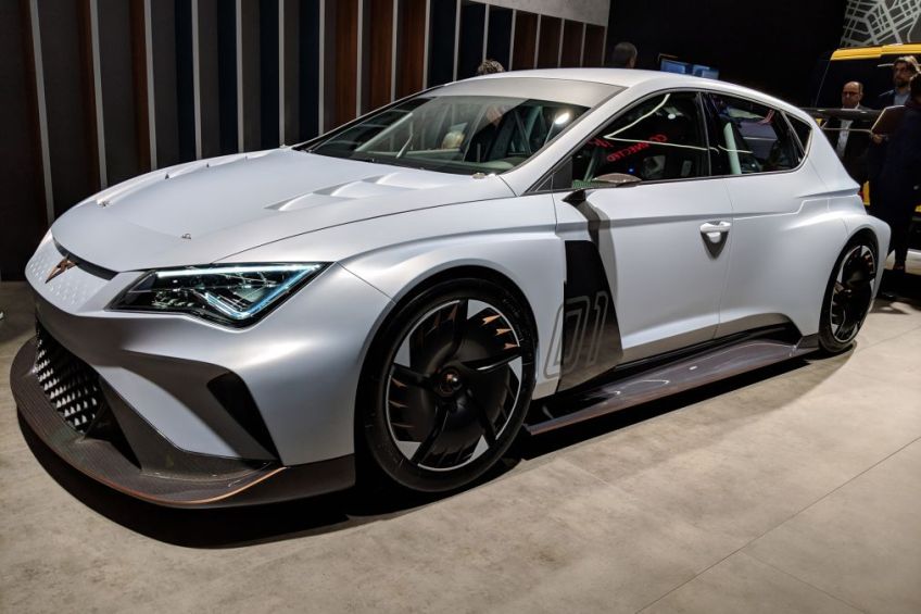 مشخصات اولین خودرو تورینگ تمام برقی کوپرا e-Racer