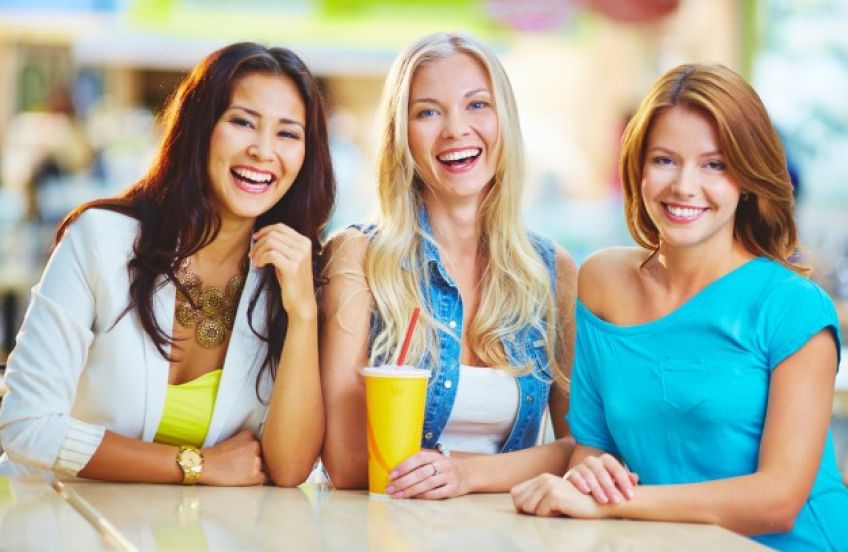 زنان برای شاد بودن  چه کارهایی باید انجام بدهند