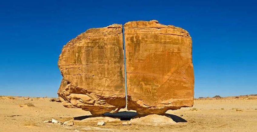 صخره باستانی النسا در عربستان
