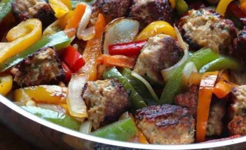 طرز تهیه گوشت سرخ شده با فلفل دلمه