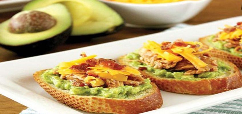 روش پخت ساندویچ تن ماهی و آووکادو