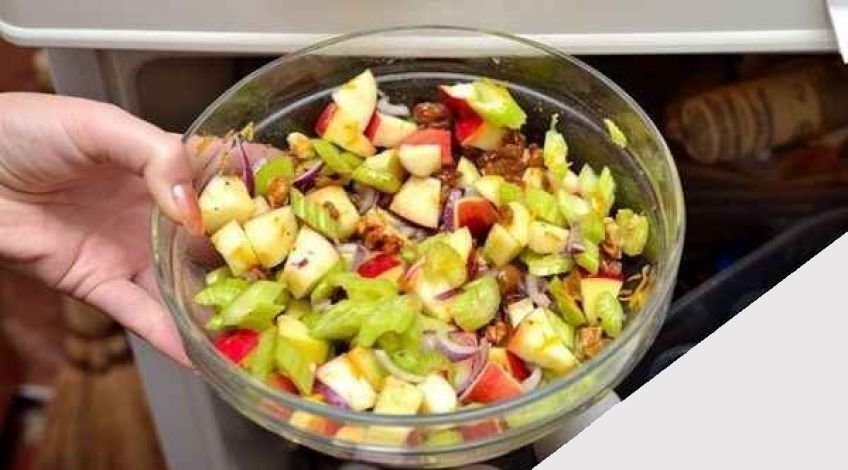 آموزش تهیه سالاد کرفس رژیمی
