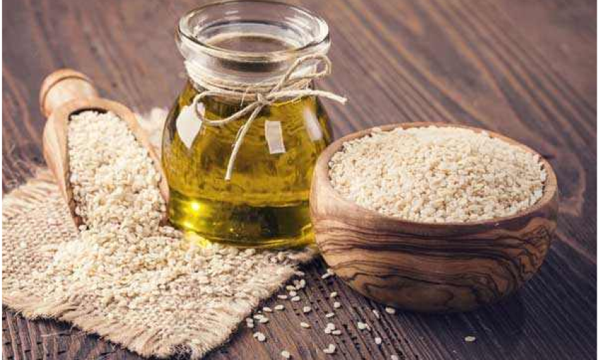 فواید و خواص بی نظیر روغن کنجد برای مو