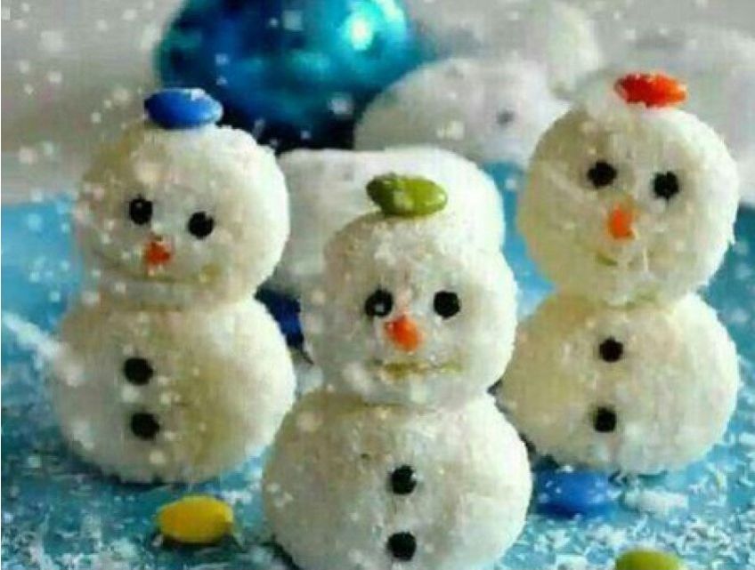 آموزش تهیه دسر شب یلدایی به شکل آدم برفی