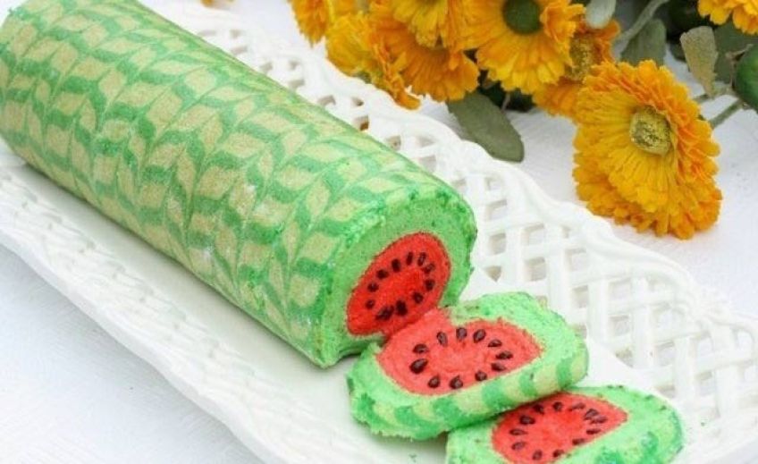 آموزش تهیه رولت هندوانه برای شب یلدا