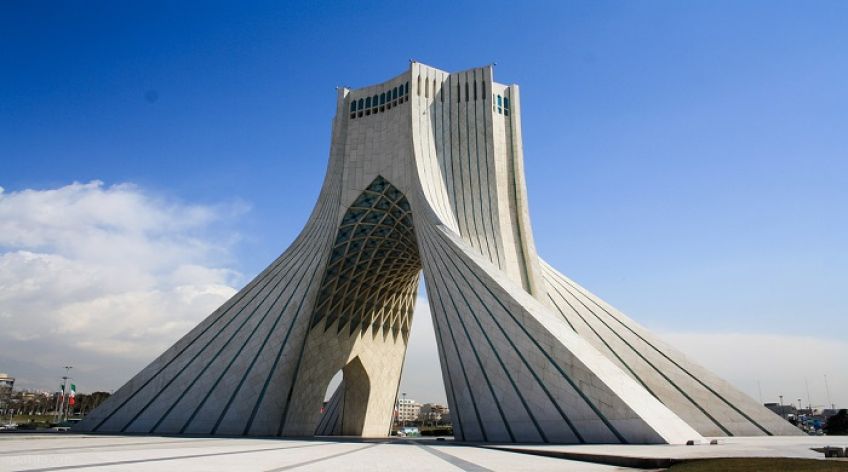 تاریخچه برج سازی در ایران با ساخت برج آزادی