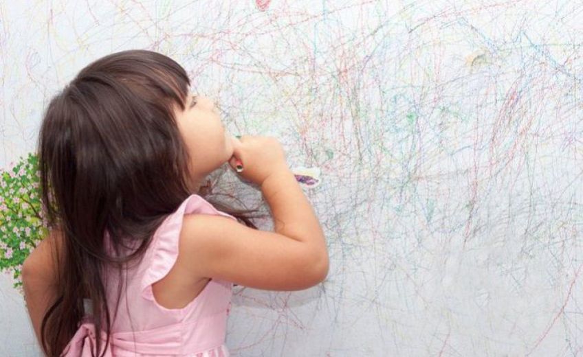 تمیز کردن دیوار گچی از لکه های مختلف