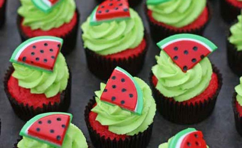آموزش طبخ کاپ کیک هندوانه ای برای شب یلدا