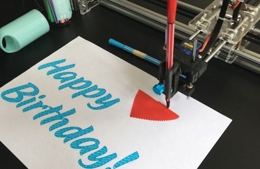 با ربات خوش خط AxiDraw آشنا شویم