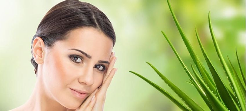 داشتن پوستی شفاف با ژل آلوئه ورا