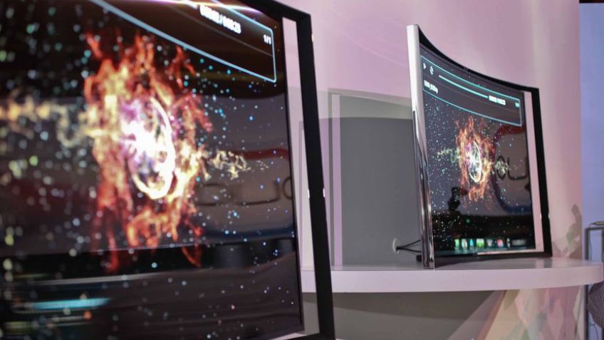 تلویزیون OLED سامسونگ با امکان پخش دو برنامه به طور همزمان