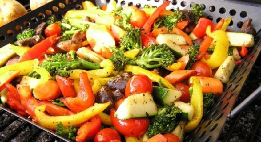 روش تهیه سالاد سبزیجات پخته