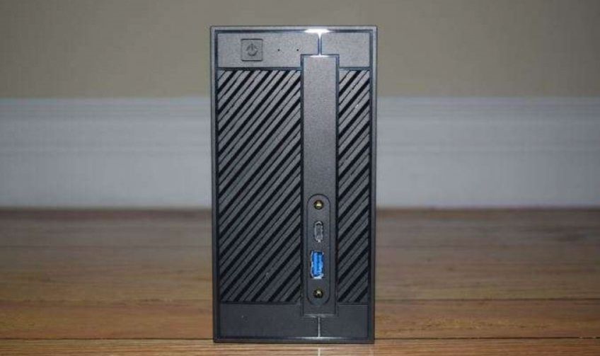 آشنایی با کیس آماده و کامپکت DeskMini 110