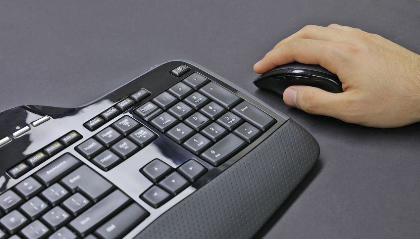 موس و کی بورد گیمینگ لاجیتک برای بازی