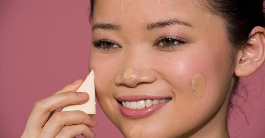روش زدن کرم پودر به صورت حرفه ای