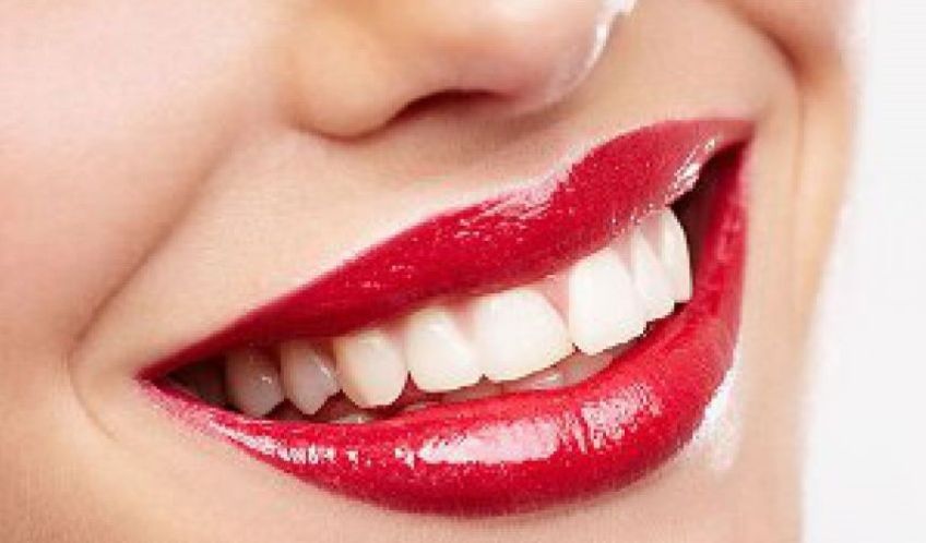 روش خانگی برای سفید و براق شدن دندان
