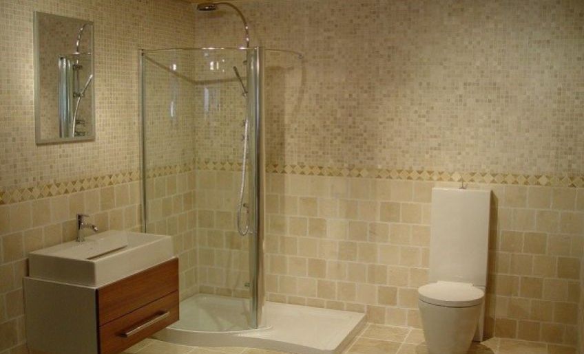 کاشی های حمام را چگونه برق بیاندازیم