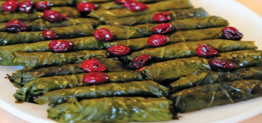 طرز تهیه ماهی ساردین در برگ مو