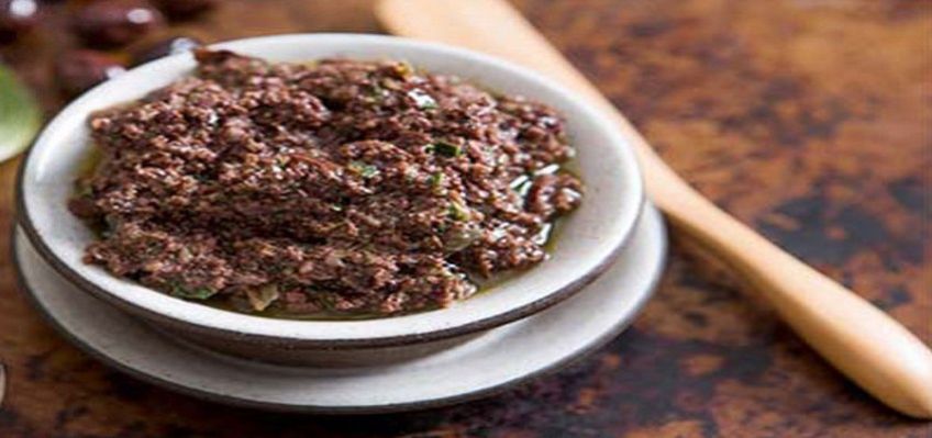 روش تهیه سس دیپ فلفل قرمز کبابی گردو و انار