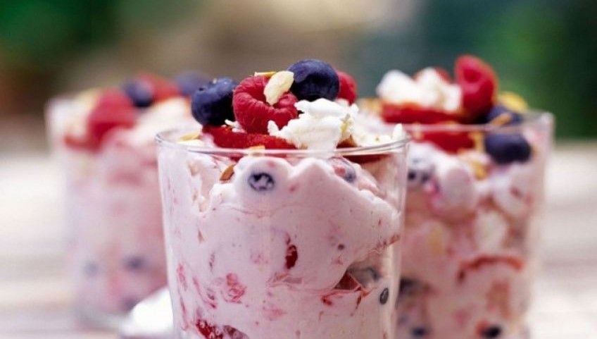 آموزش تهیه دسر خامه شاتوتی سه لایه ای