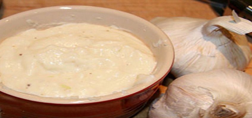 روش تهیه سس چند منظوره پیتزا