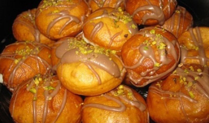 آموزش تهیه نان پیراشکی در فر از شیرینی های بسیار خوشمزه