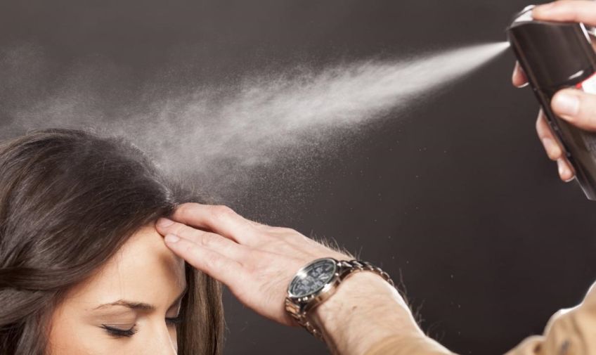 ترفندها و نکات مهم در استفاده از اسپری مو