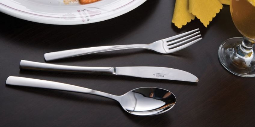 نحوه تمیز کردن قاشق و چنگال