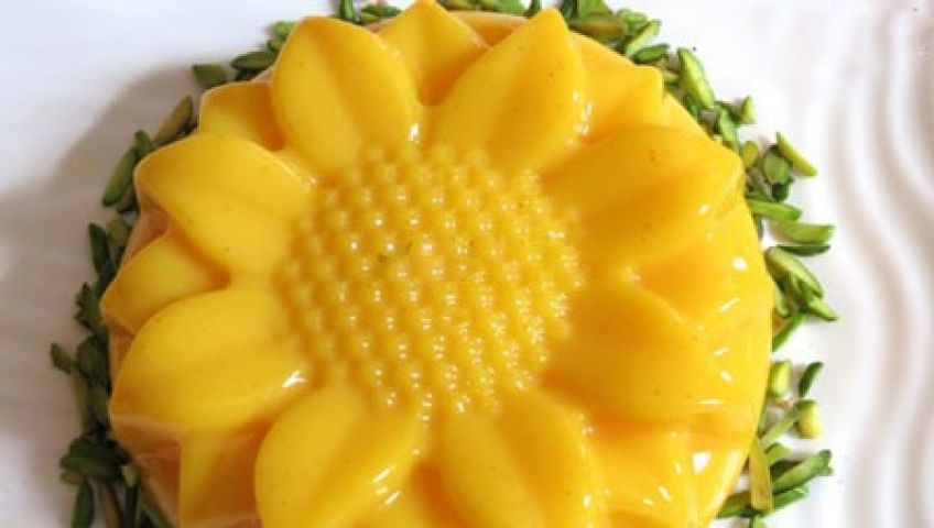 آموزش تهیه پودینگ نشاسته زعفرانی دسری ساده و مغذی