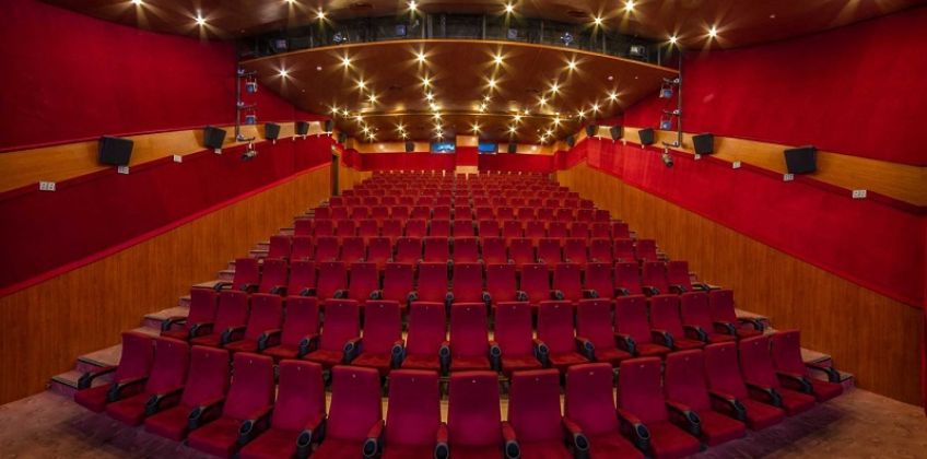 آمار فروش فیلم های سینمای ایران تا تاریخ جمعه 12 بهمن ماه