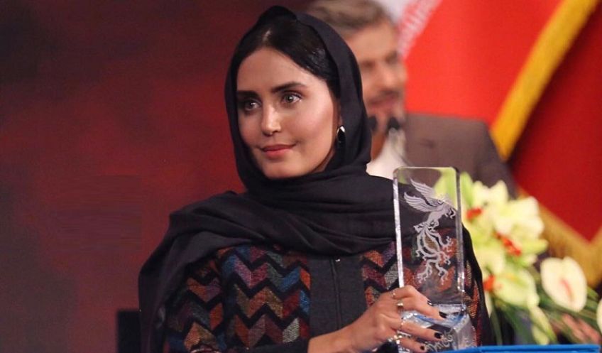 الناز شاکردوست سیمرغ بهترین بازیگر نقش اول زن را دریافت کرد