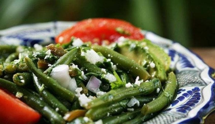 طرز تهیه سالاد لوبیا سبز با سس نعنا یک پیش غذای سبز و سالم با ترکیبی از لوبیا سبز و نعنا