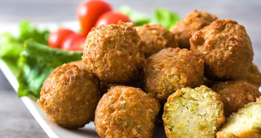 روش درست کردن کوفته گوشت آبدار با نان پیتا