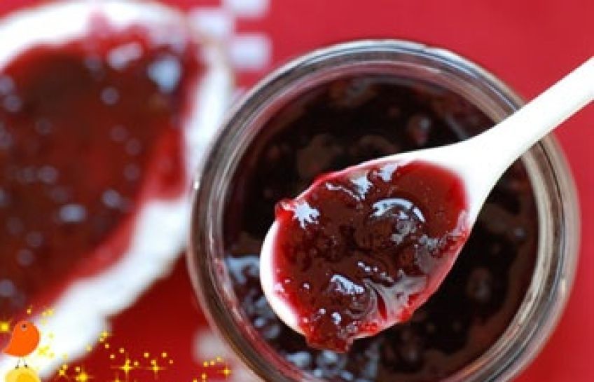 روش درست کردن مارمالاد آلبالو با رنگ دلفریب و طعم دلچسب