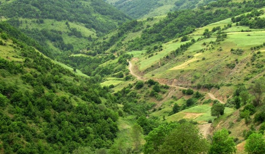 طبیعت بسیار زیبای منطقه آینالو شهرستان کلیبر استان آذربایجان شرقی